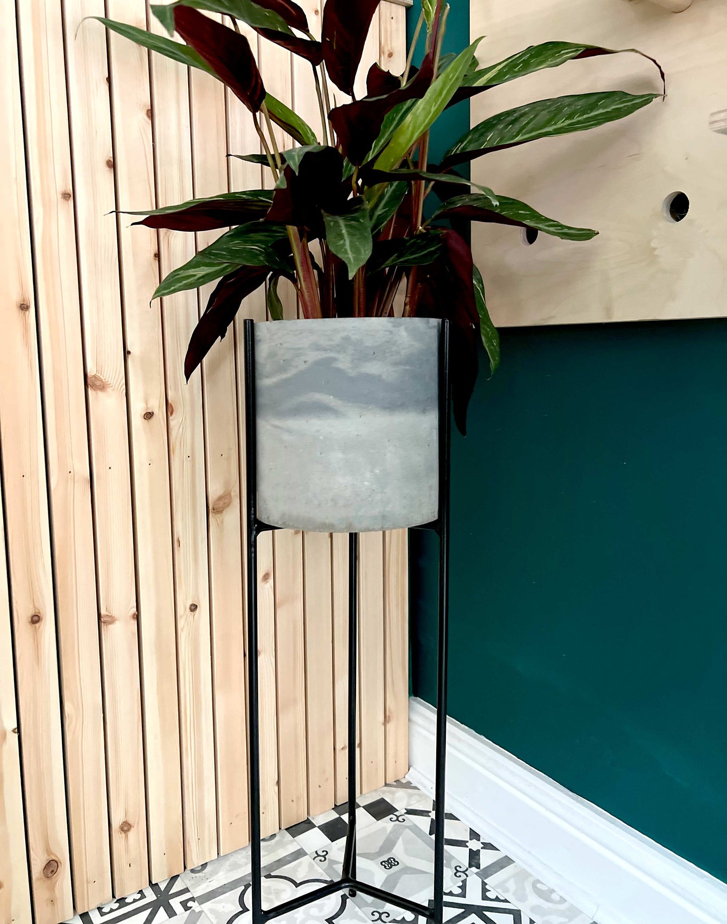 Handcrafted Metal Pot Stand