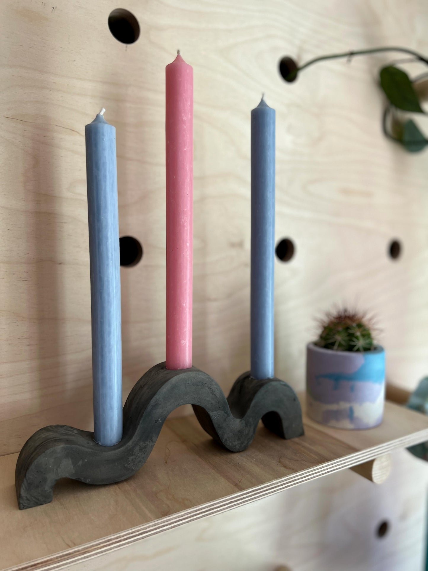 Wave Concrete Candlestick Holder